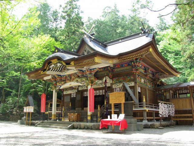 寳登山神社
