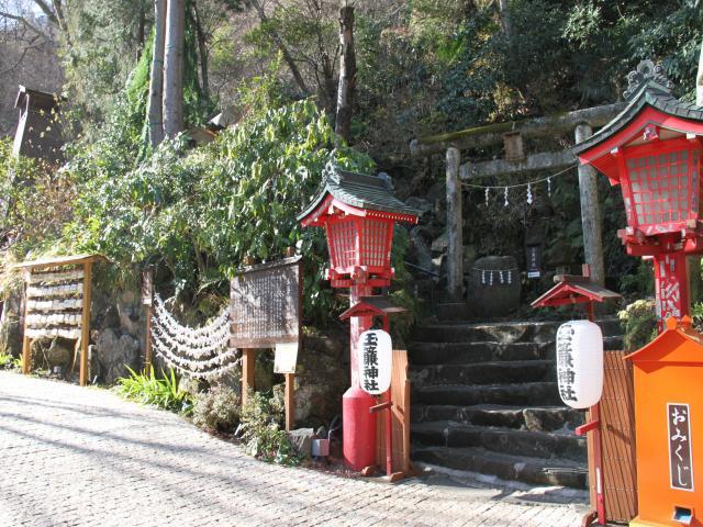 玉簾神社