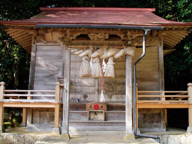 赤猪岩神社